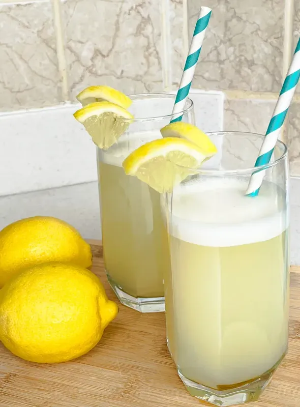 zestry lemonade - lemon, lemon zest, ice